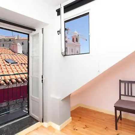 Alfama - Heart Of Fado And Fun Lisbon